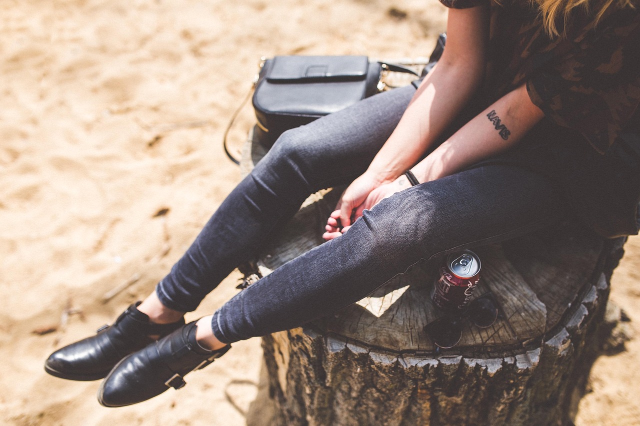 girl, hipster, fashion, nature, blog, blogger, website, mockup, slider, young, woman, female, lifestyle, people, summer, portrait, trendy, youth, happy, fun, person, style, urban, model, adult, casual, hair, outdoor, cute, sunglasses, leisure, vintage, attractive, white, stylish, teenage, city, glasses, toned