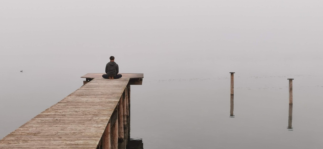 Wie kann Meditation Ihren Arbeitsalltag produktiver gestalten?